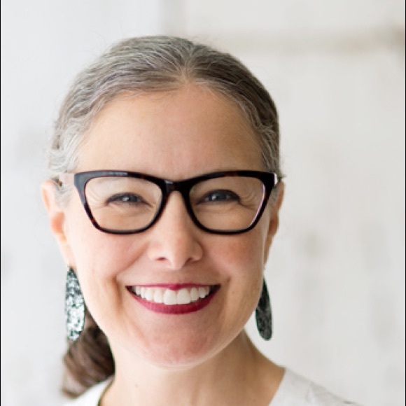 Meet your Posher, Lynn - Picture 1 of 1